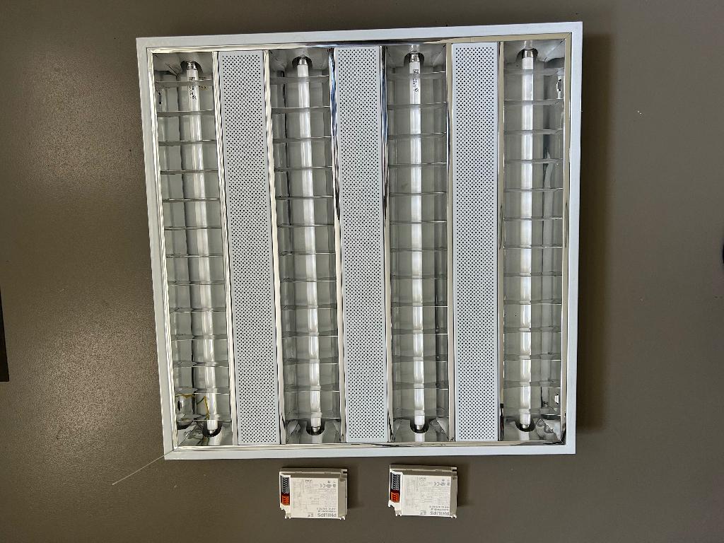 tl verlichting, Doe-het-zelf en Verbouw, Bouwverlichting, Ophalen, Nieuw, Minder dan 50 watt, Lamp met armatuur