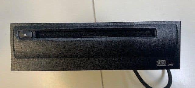 Mitsubishi cd-speler MR372110, Auto diversen, Ophalen of Verzenden, Nieuw