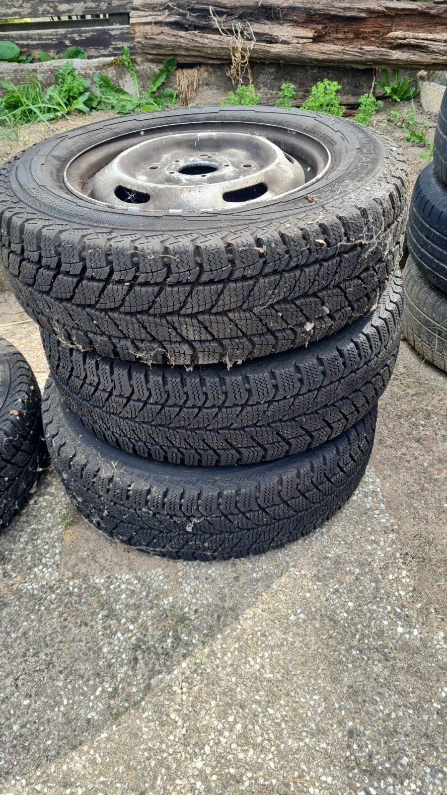 Winterbanden met velgen 195/70 R15C, Auto-onderdelen, 15 inch, Banden en Velgen, 195 mm, Bestelwagen