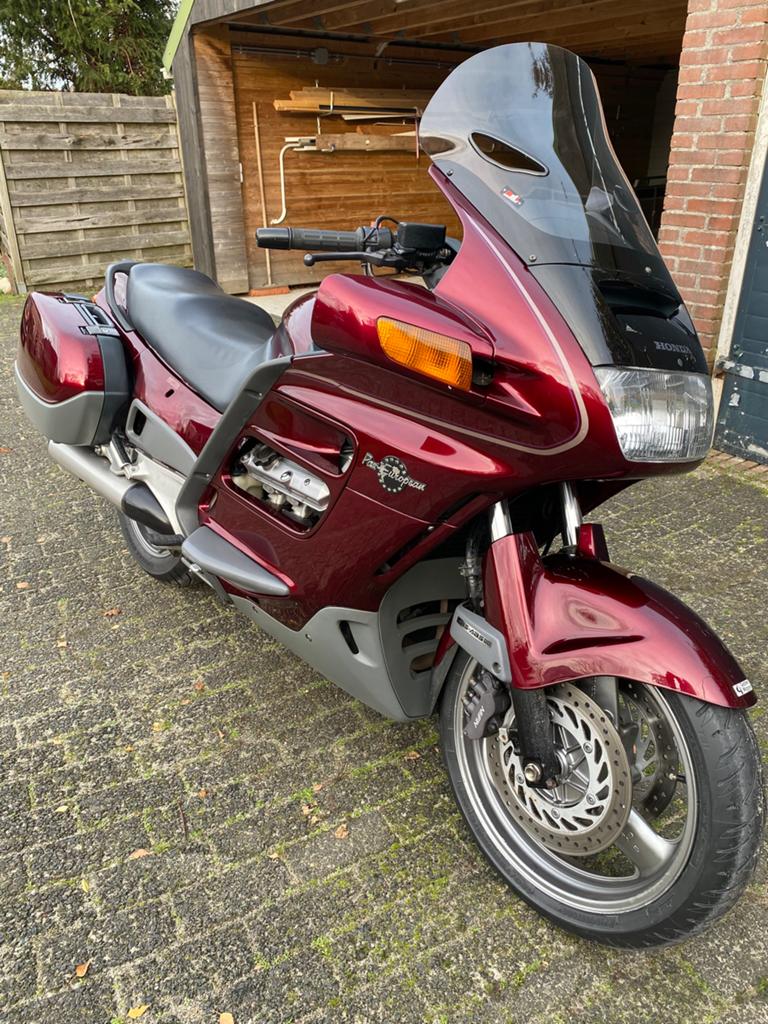 Honda ST 1100 Pan European ABS-CBS-TCS van 2001, 4 cilinders, Motorrijbewijs A, Gebruikt, Particulier