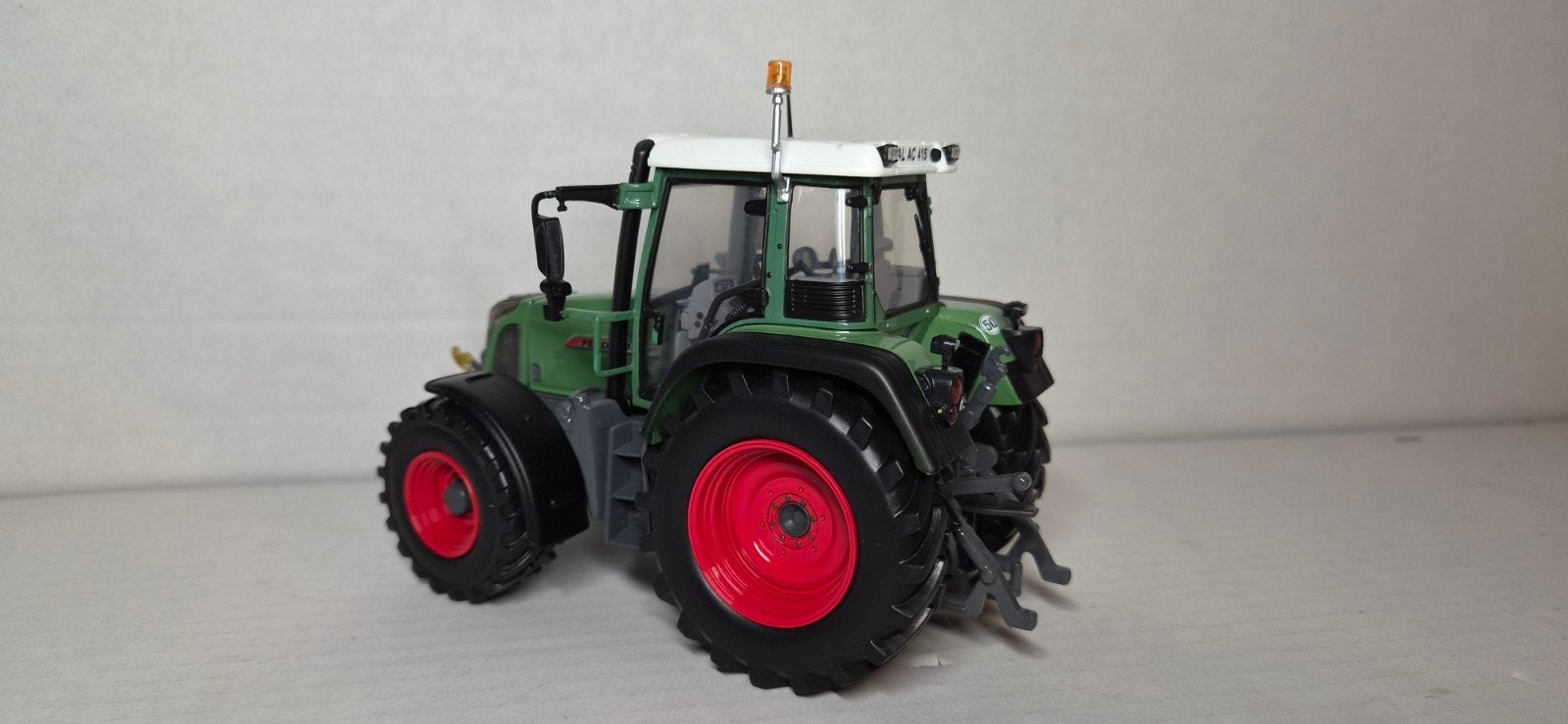Fendt Vario 415 Universal Hobbies, Tractor of Landbouw, N.v.t., Ophalen of Verzenden, Zo goed als nieuw