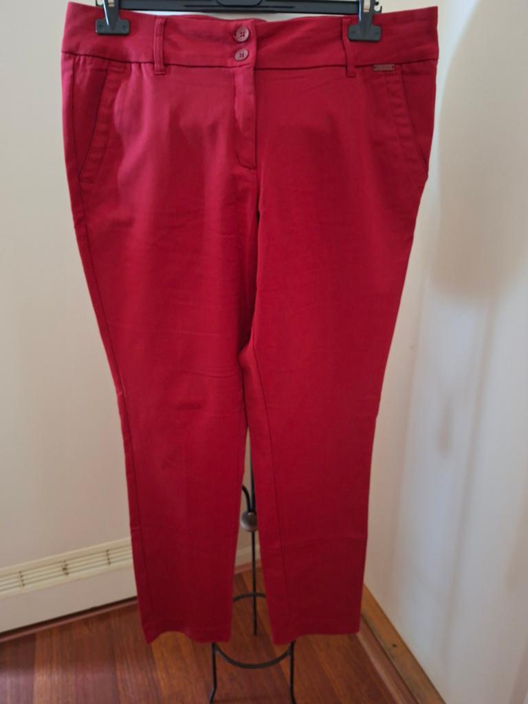 Broek van het merk Red Button/mt.44, Kleding | Dames, Broeken en Pantalons, Zo goed als nieuw, Maat 42/44 (L), Rood, Lang, Ophalen of Verzenden