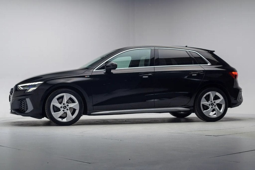 Audi A3 Sportback 30 TFSI S Edition Aut. [ LED Virtual Navi, Auto's, Audi, Automaat, Gebruikt, Bedrijf, 3 cilinders