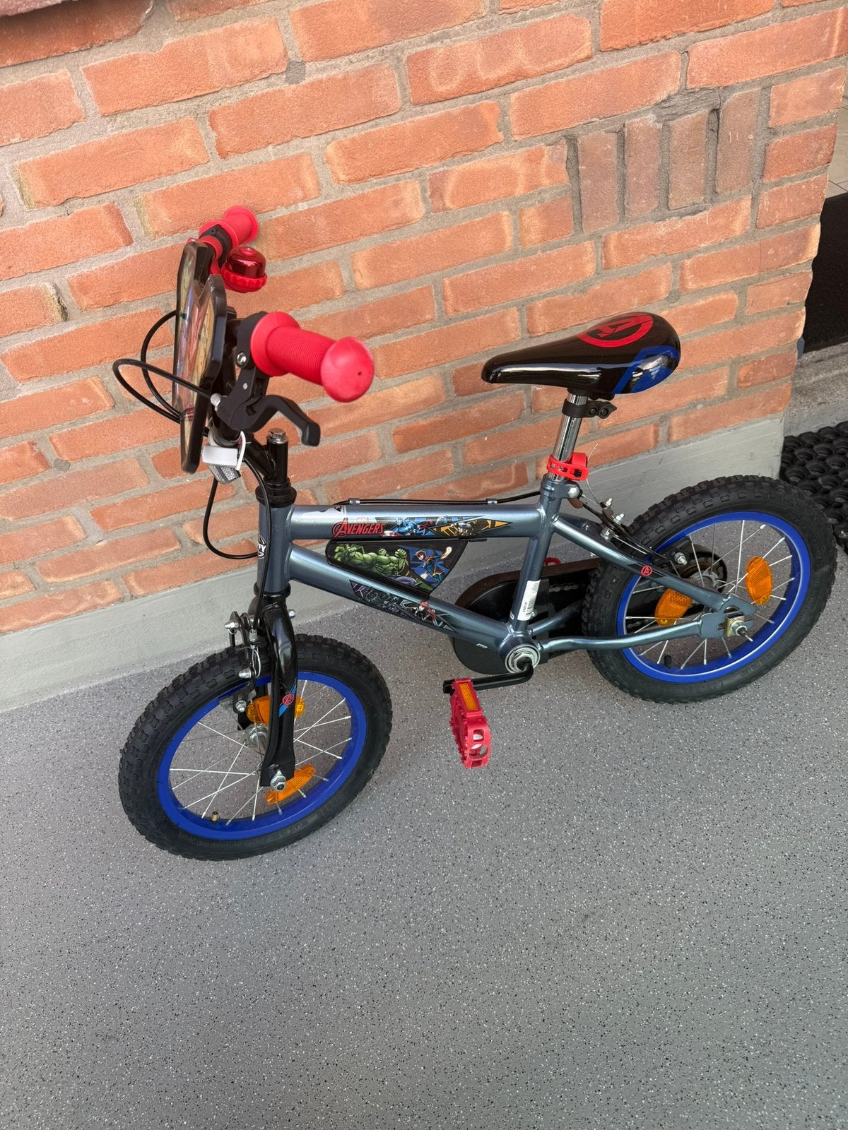 Marvel kinderfiets, Ophalen, Zo goed als nieuw, Minder dan 16 inch