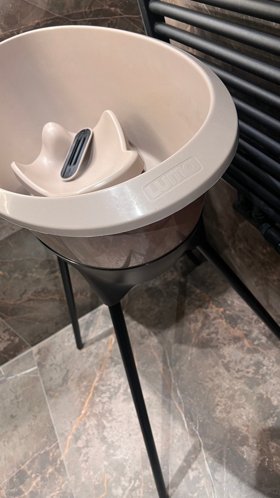 Luma Baby Badje met standaard en emmer, Kinderen en Baby's, Badjes en Verzorging, Zo goed als nieuw, Badje, Standaard, Ophalen