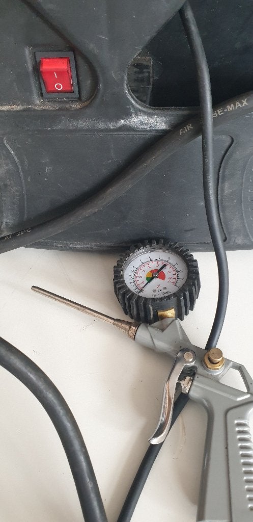 compressor in koffer, Ophalen, Mobiel, Gebruikt, 6 tot 10 bar