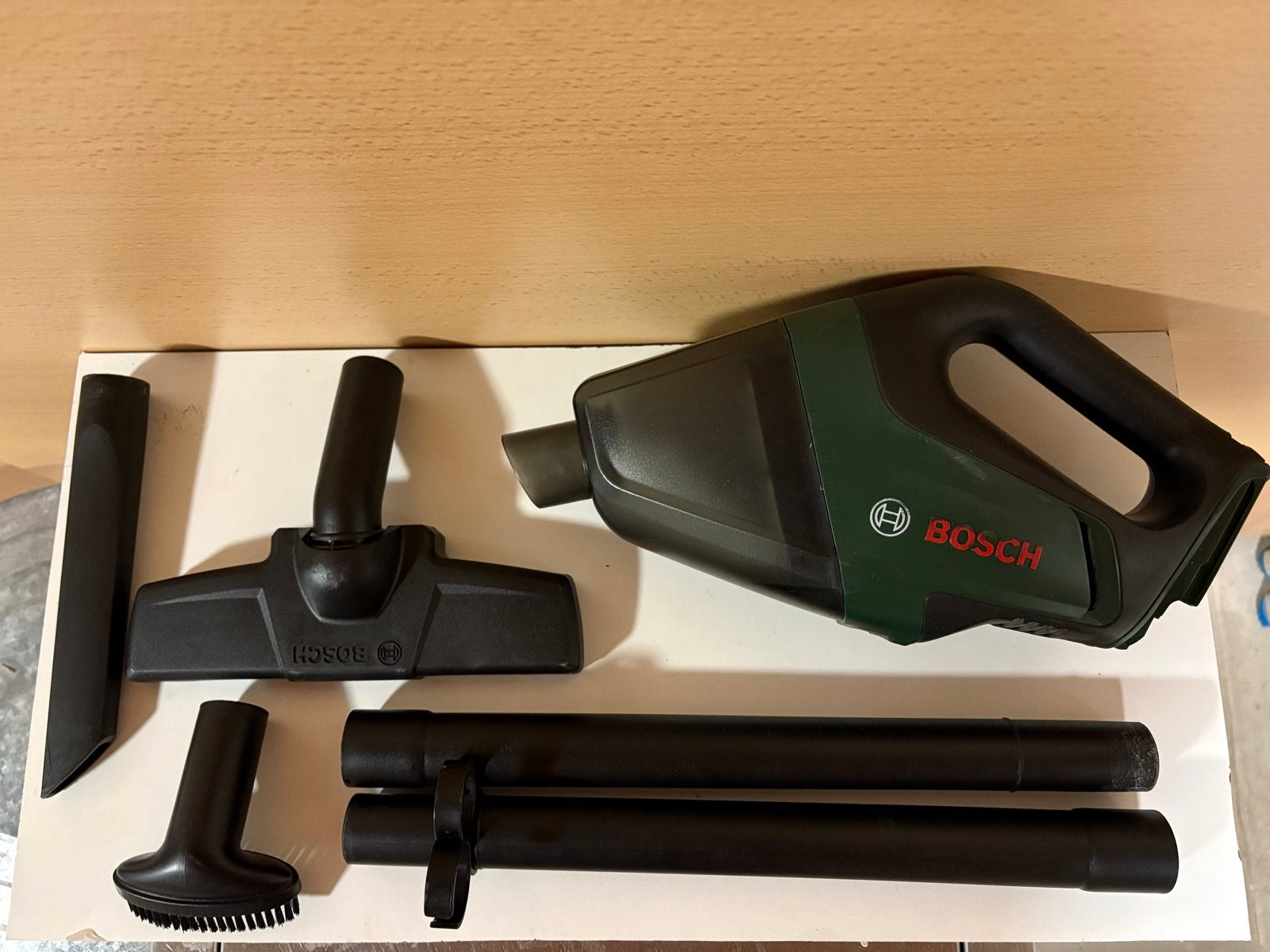 Bosch UniversalVac 18 kruimeldief - Exclusief accu, Ophalen of Verzenden, Gebruikt