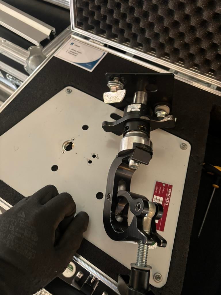 Beamer/ projector ophang set in flightcase, Ophalen of Verzenden, Zo goed als nieuw