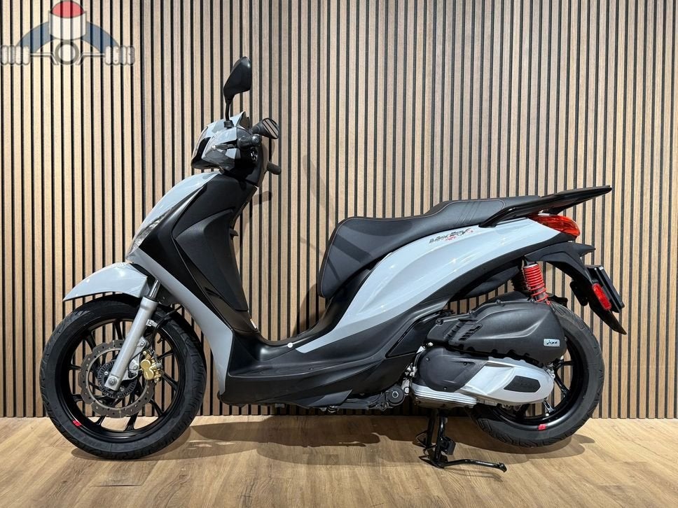 Piaggio  Medley S 125 ABS start/stop (bj 2024), Scooter, Onbekend, 125 cc, Onbekend