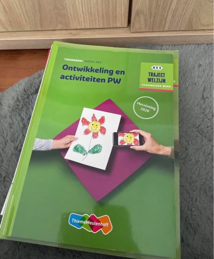 Ontwikkeling en Activiteiten PW - ThiemoMeulenhoff (Gebruikt, Ophalen of Verzenden, Gelezen, MBO