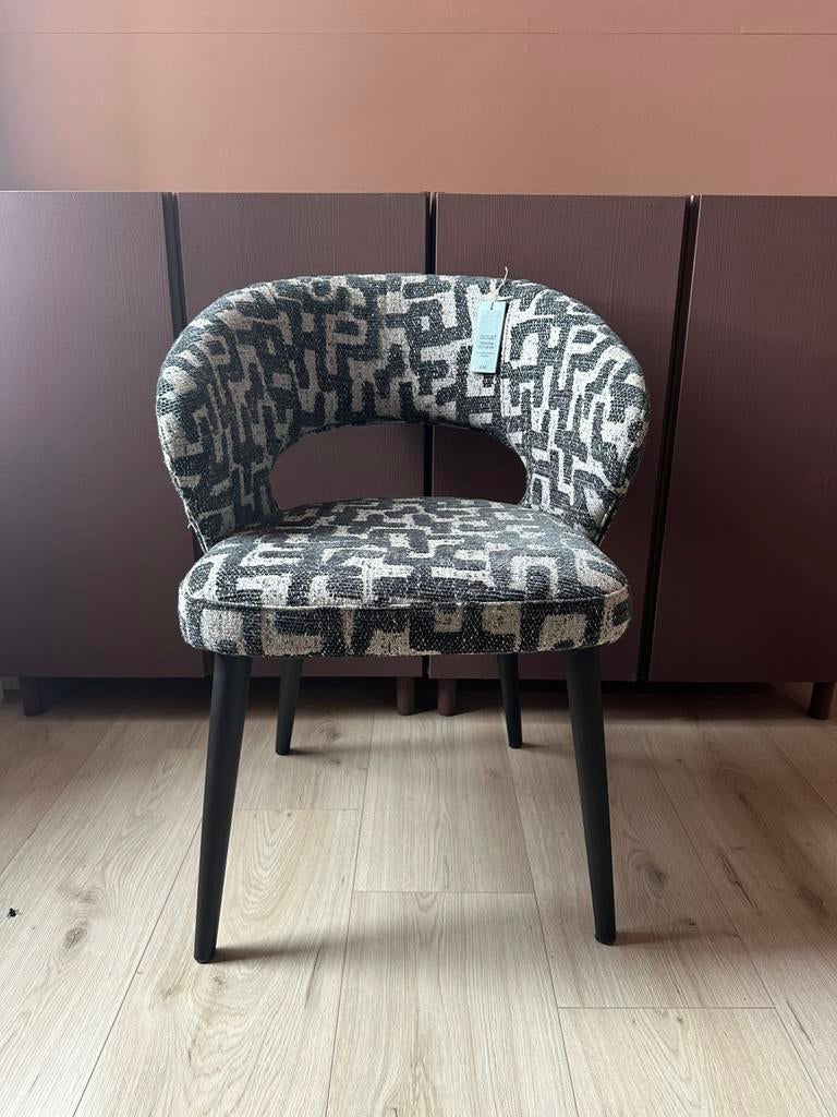 HelloChair HC102 Elix, Ophalen, Zo goed als nieuw, Stoel(en)
