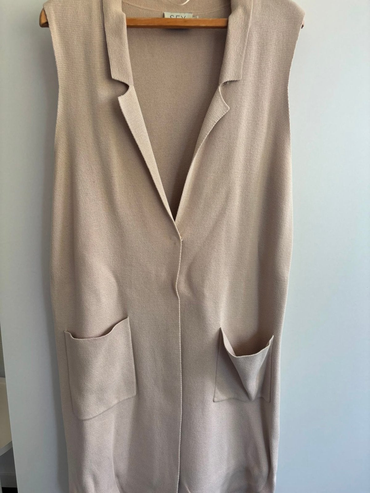 Beige vestje mouwloos dames, Kleding | Dames, Verzenden, Zo goed als nieuw, Maat 46/48 (XL) of groter, Beige