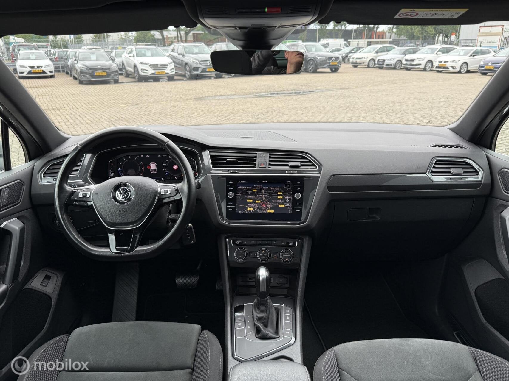 Volkswagen Tiguan 1.5 TSI ACT R-Line PANORAMADAK | AUTOMAAT, Auto's, 15 km/l, Euro 6, 150 pk, Origineel Nederlands