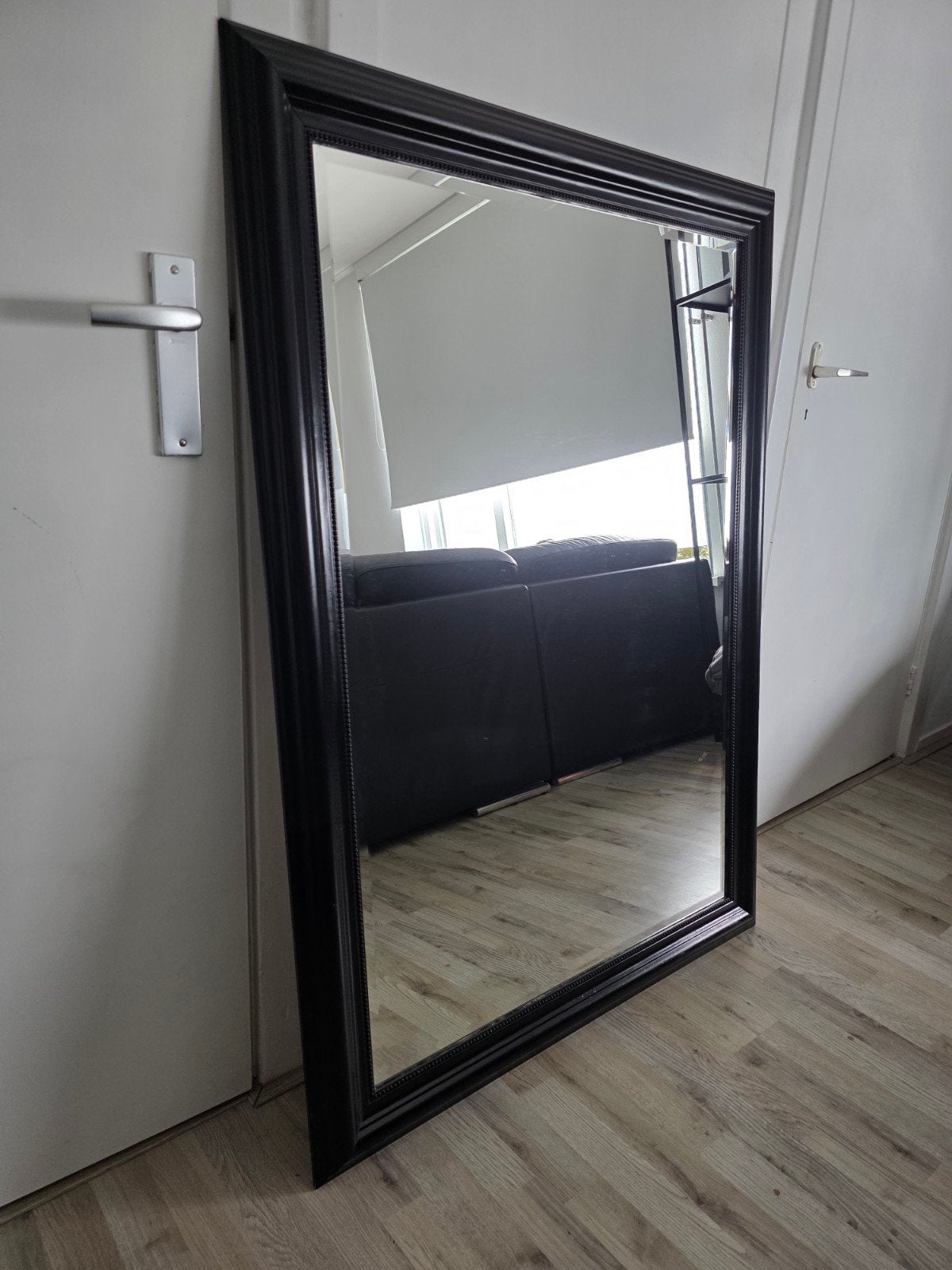 Zwarte spiegel 130 x 94, Huis en Inrichting, Woonaccessoires | Spiegels, Ophalen, Gebruikt, Rechthoekig, Minder dan 100 cm