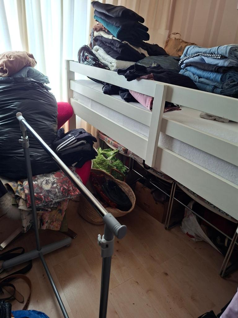Half hoogslaper met trapje hout wit inclusief matras zgan, Ophalen, Zo goed als nieuw, Hoogslaper