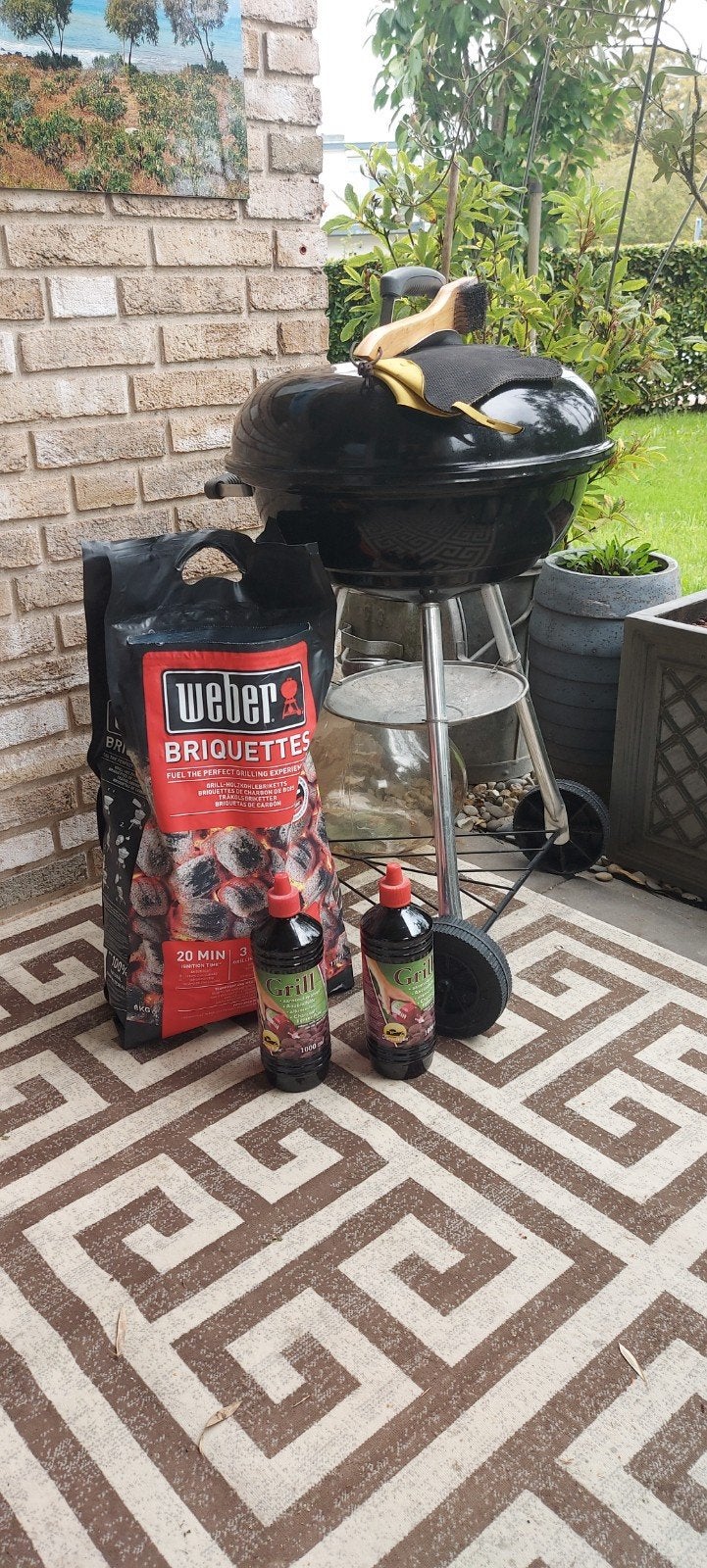Weber  Compact Kettle 47 cm.  Met Briquetten en aanmaak., Ophalen, Nieuw, WEBER BBQ