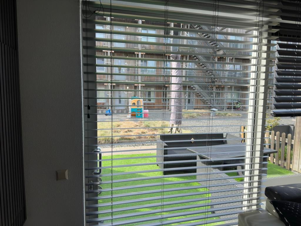 Luxaflex jalozie aluminium grijs 165cm breed 260cm hoog, Huis en Inrichting, Ophalen, 200 cm of meer, 150 tot 200 cm, Zo goed als nieuw