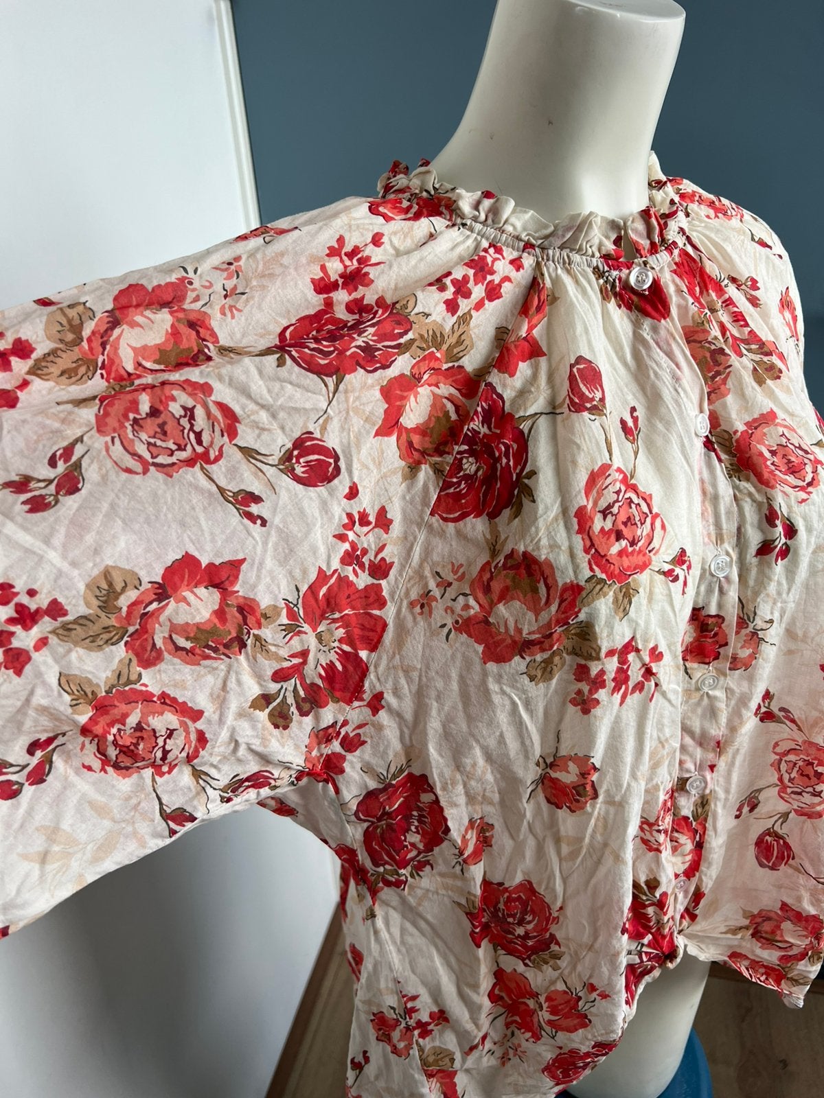 Frenkie dunne blouse beige roze rozen katoen freesize, Kleding | Dames, Maat 38/40 (M), Beige, Ophalen of Verzenden, Zo goed als nieuw
