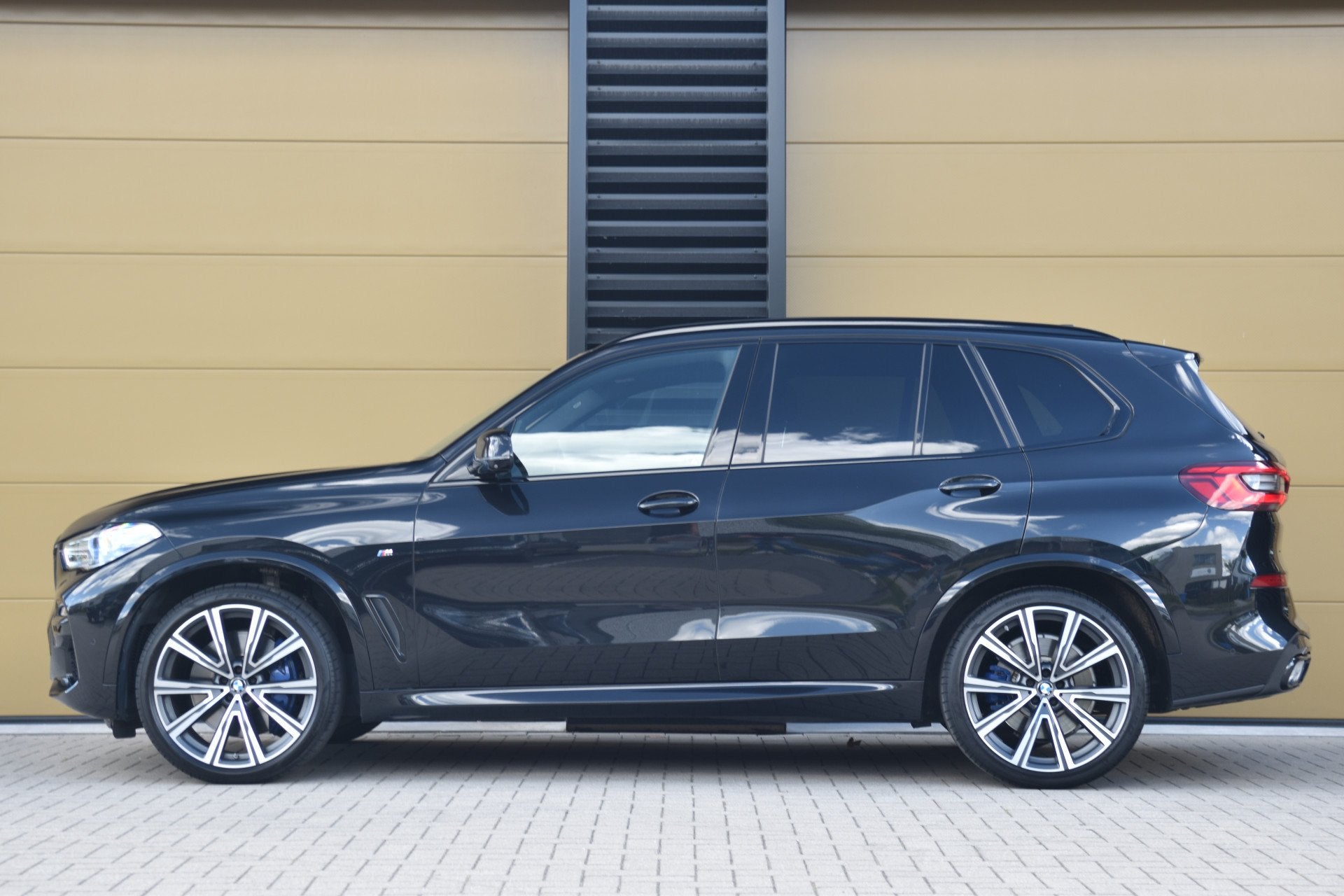 BMW X5 xDrive40i High Executive * M-Sport * Panoramadak * So, Auto's, BMW, Automaat, Gebruikt, Met garantie (alle), Vierwielaandrijving