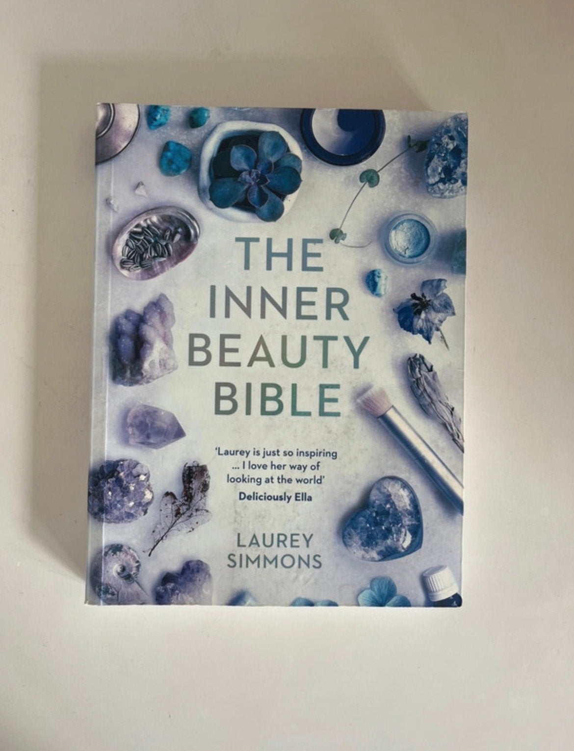 The Inner Beauty Bible - Laurey Simmons, Boeken, Ophalen of Verzenden, Zo goed als nieuw, Gezondheid en Conditie
