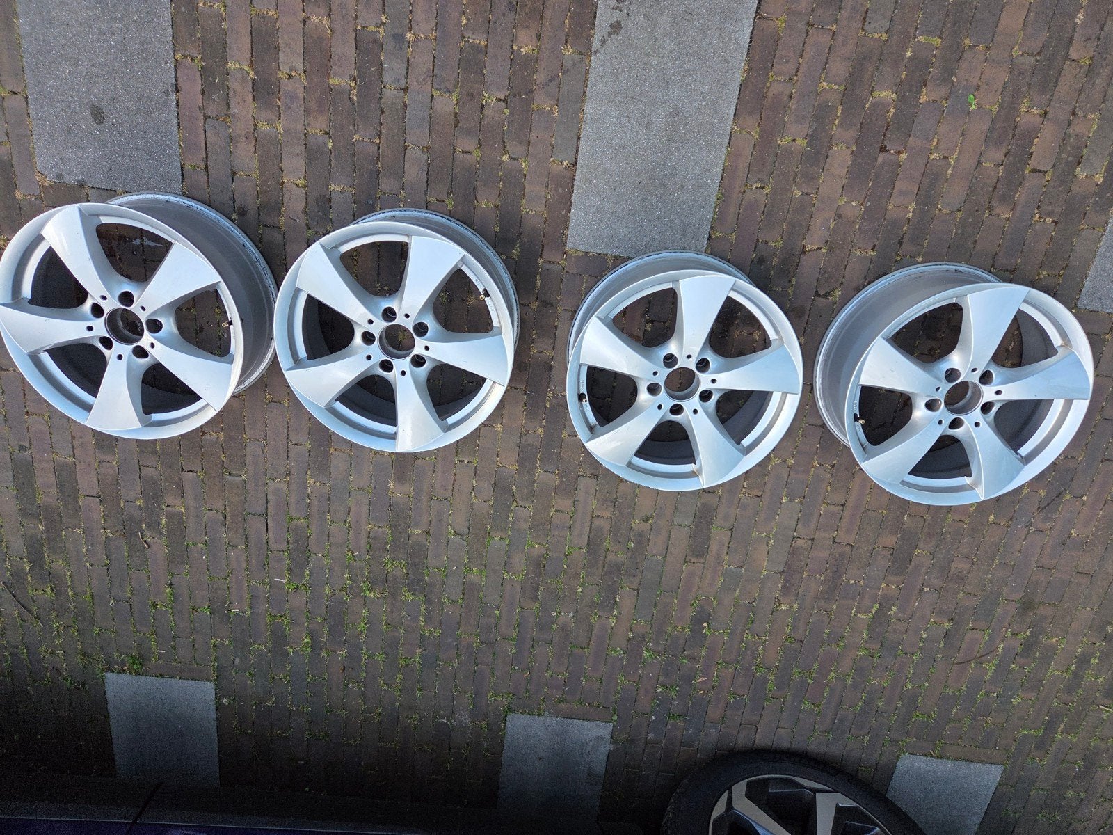 4 velgen als nieuw, Ophalen
