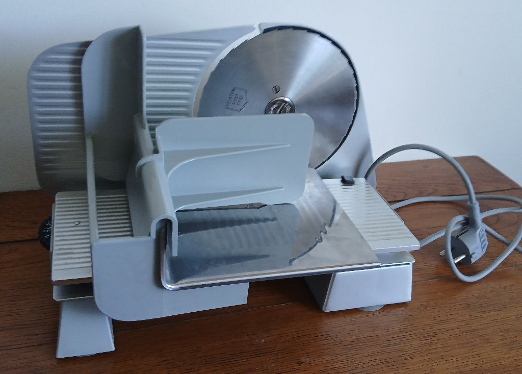 Vintage elektrische allessnijder, merk Graef, Type EH 170 T, Gebruikt, Ophalen of Verzenden, Metaal, Snijmachine
