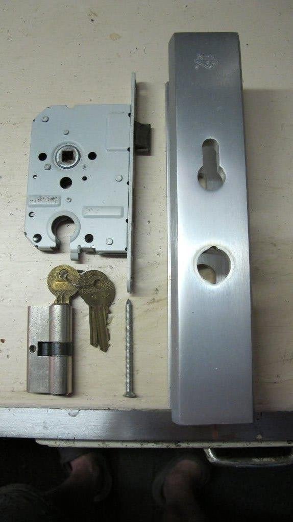 anti inbraak slot, Doe-het-zelf en Verbouw, Ophalen, Slot