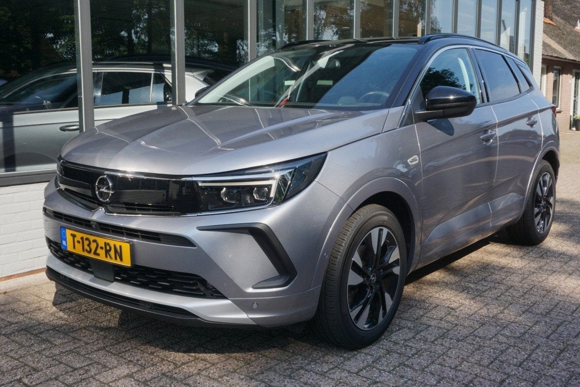 Opel Grandland 1.2 Turbo Ultimate Camera/Trekhaak!, Auto's, 12 maanden, 15 km/l, Gebruikt, Euro 6