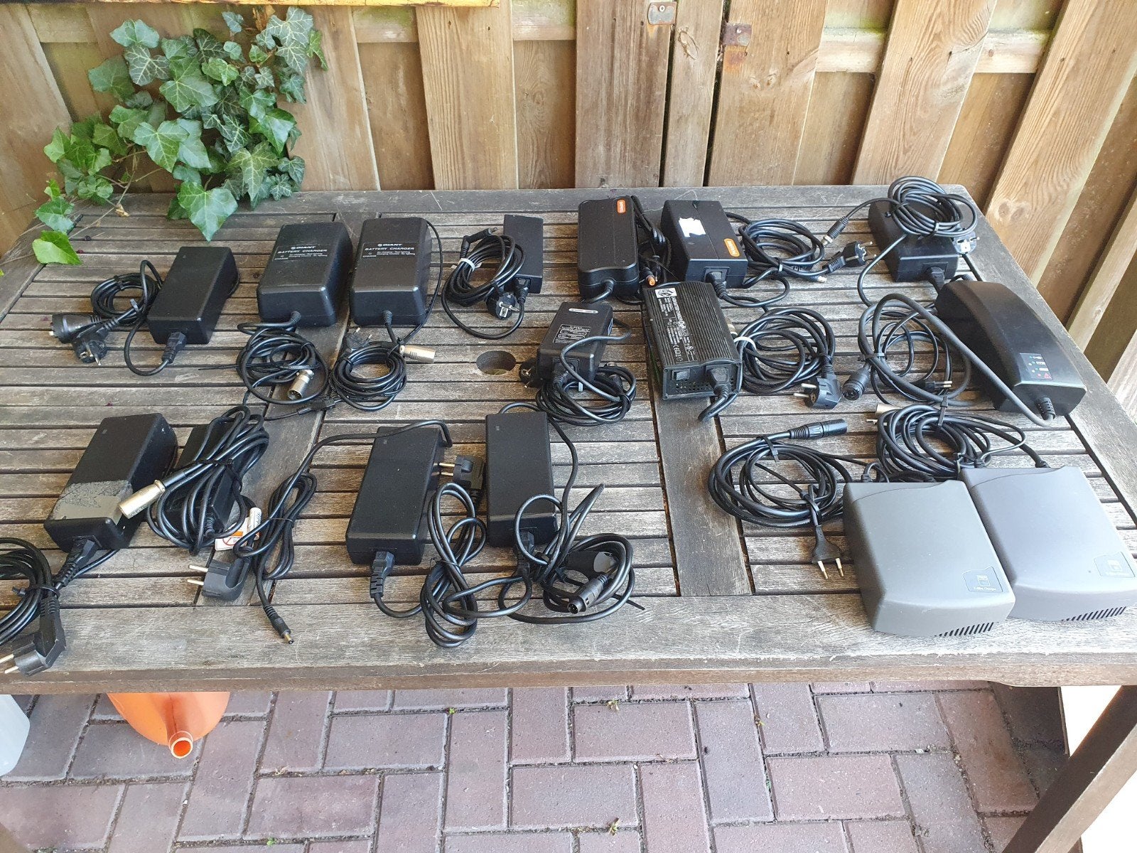 Heel veel ebike laders, Ophalen of Verzenden