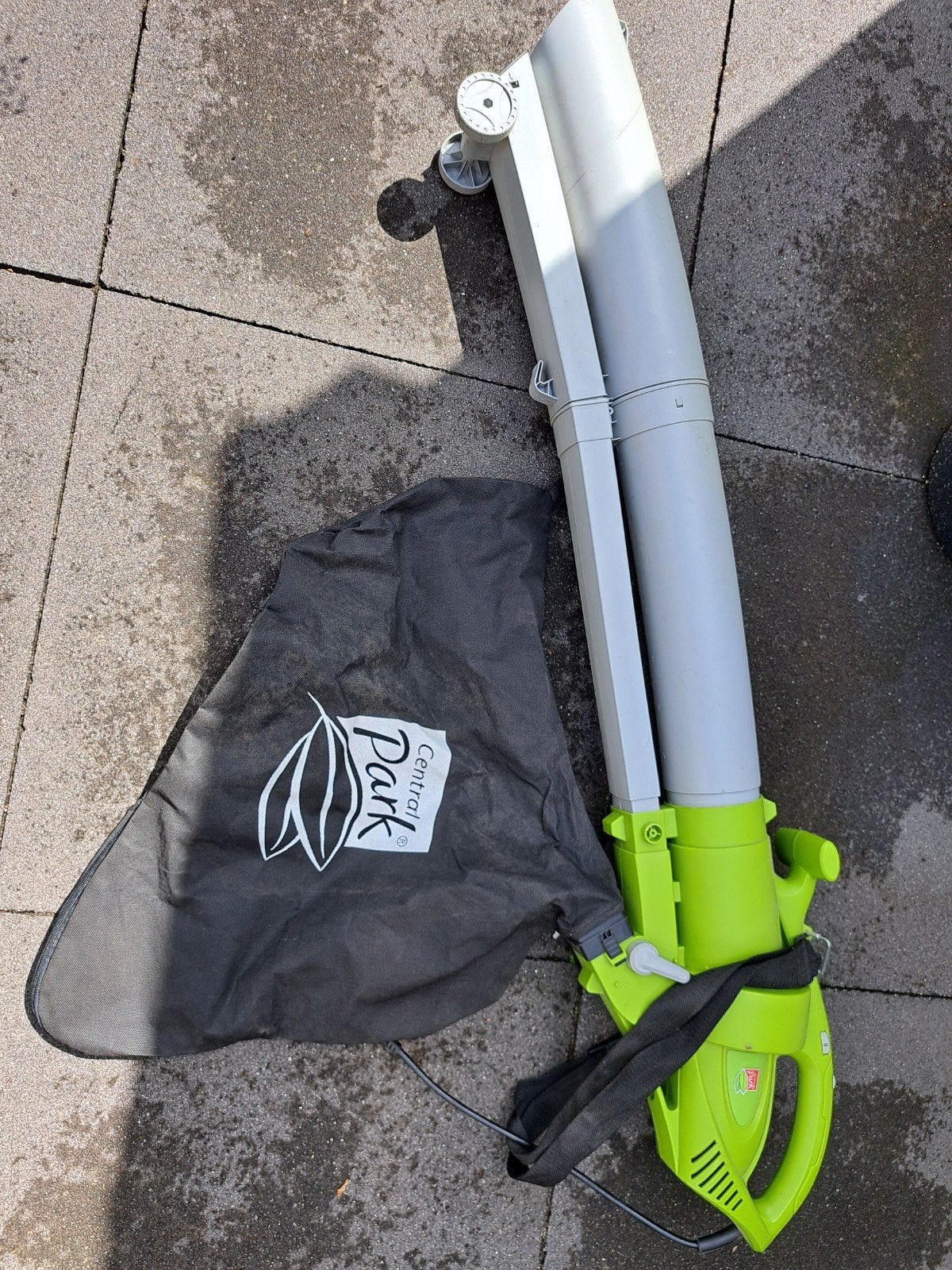 Central Park Bladblazer met Zuig- en Versnipperfunctie, Tuin en Terras, Bladblazers, Gebruikt, Central Park, Met opvangzak, Handgedragen