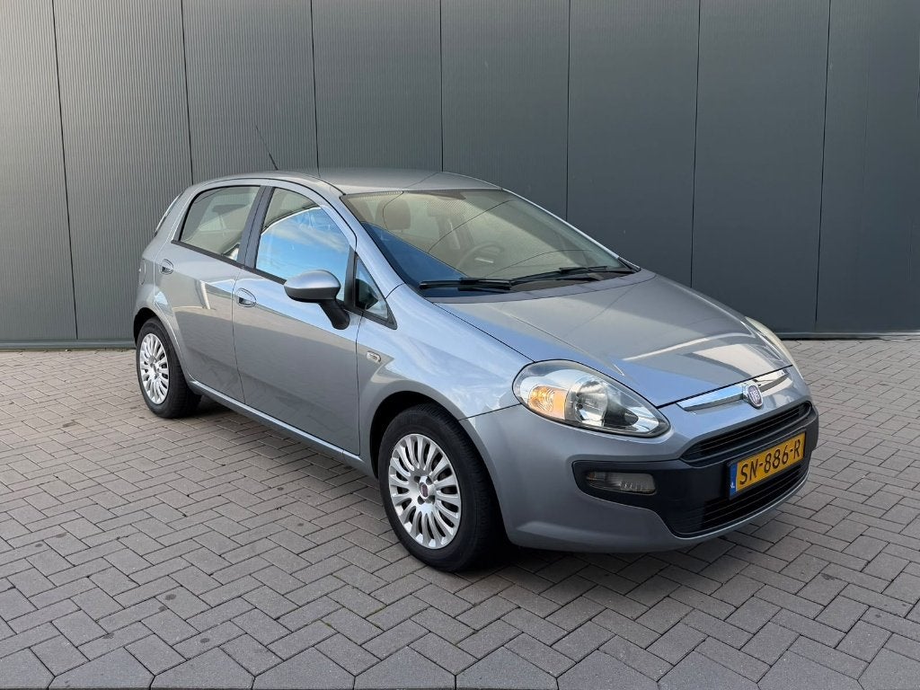 Fiat Punto 1.2 5DR 2009 Grijs, Auto's, 1005 kg, 40 €/maand, 1242 cc, 4 cilinders