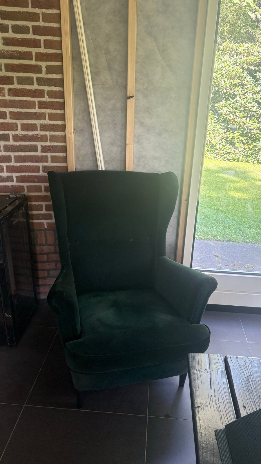 Donkergroene fluwelen fauteuil ikea  strandmon, Huis en Inrichting, Ophalen, Gebruikt, Stof, 75 tot 100 cm