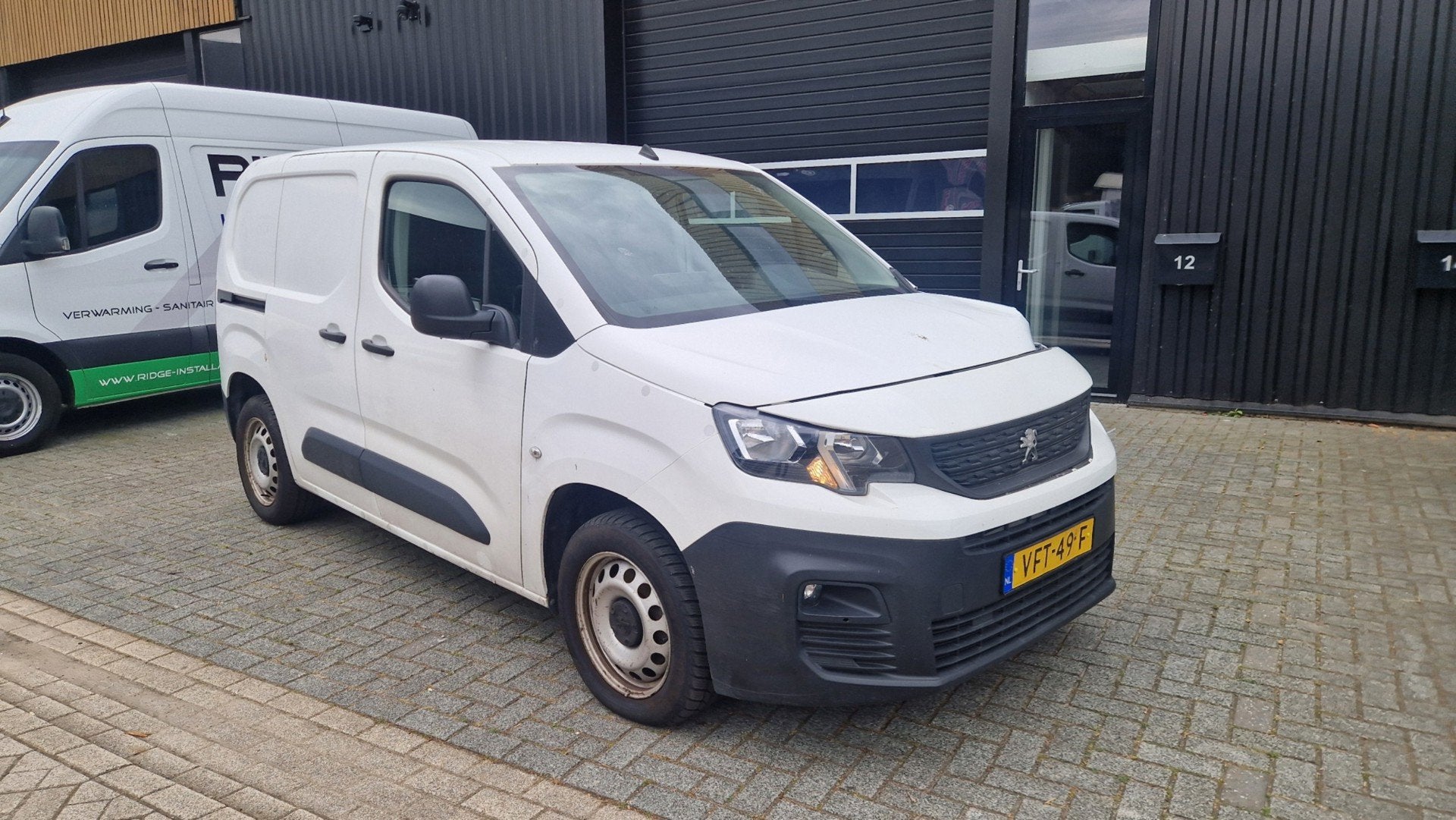 Peugeot Partner 1.5 BlueHDI Premium Airco Schade!, Voorwielaandrijving, Stof, Gebruikt, Euro 6