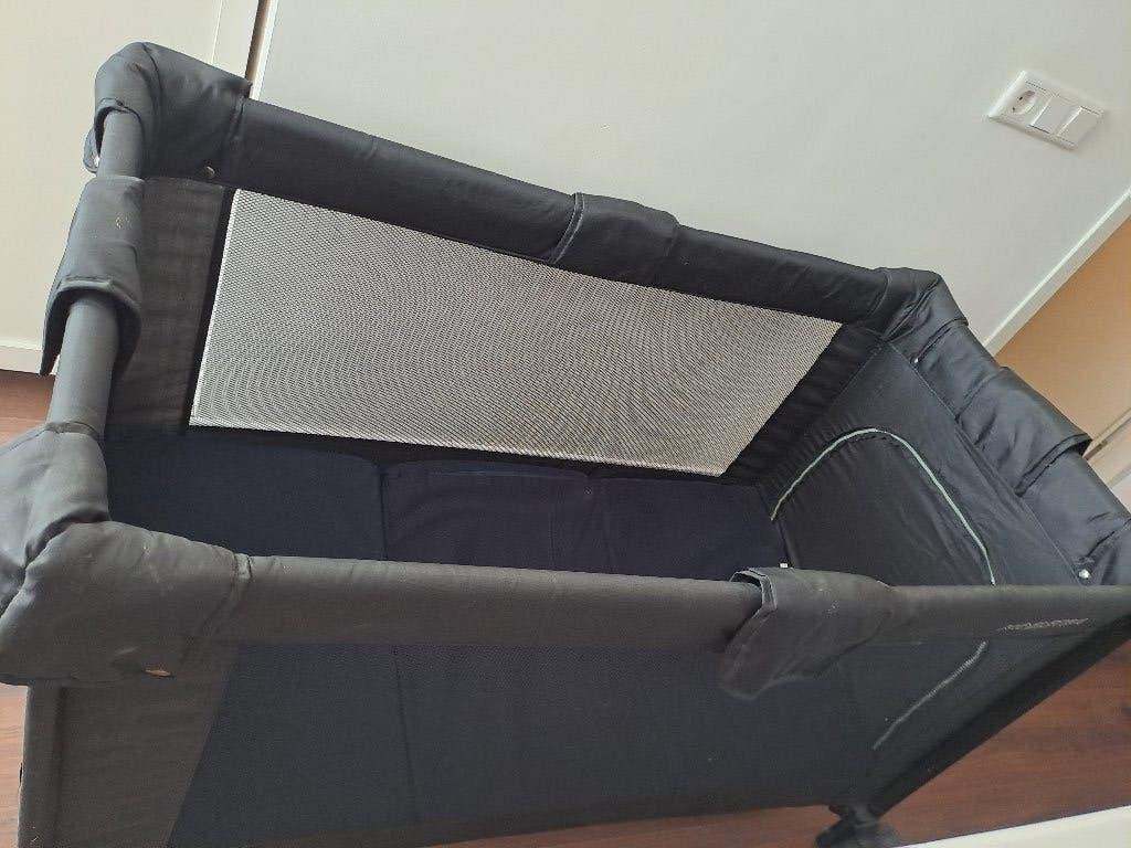 Campingbedje koelstra + matras prenatal, Ophalen, Gebruikt, Reisbedje