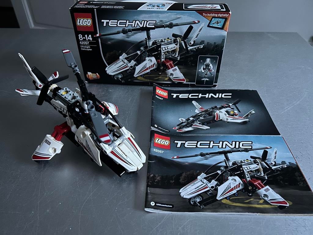 Lego Technic 42057 Ultralichte Helikopter met boekje, Ophalen of Verzenden, Gebruikt, Complete set, Lego
