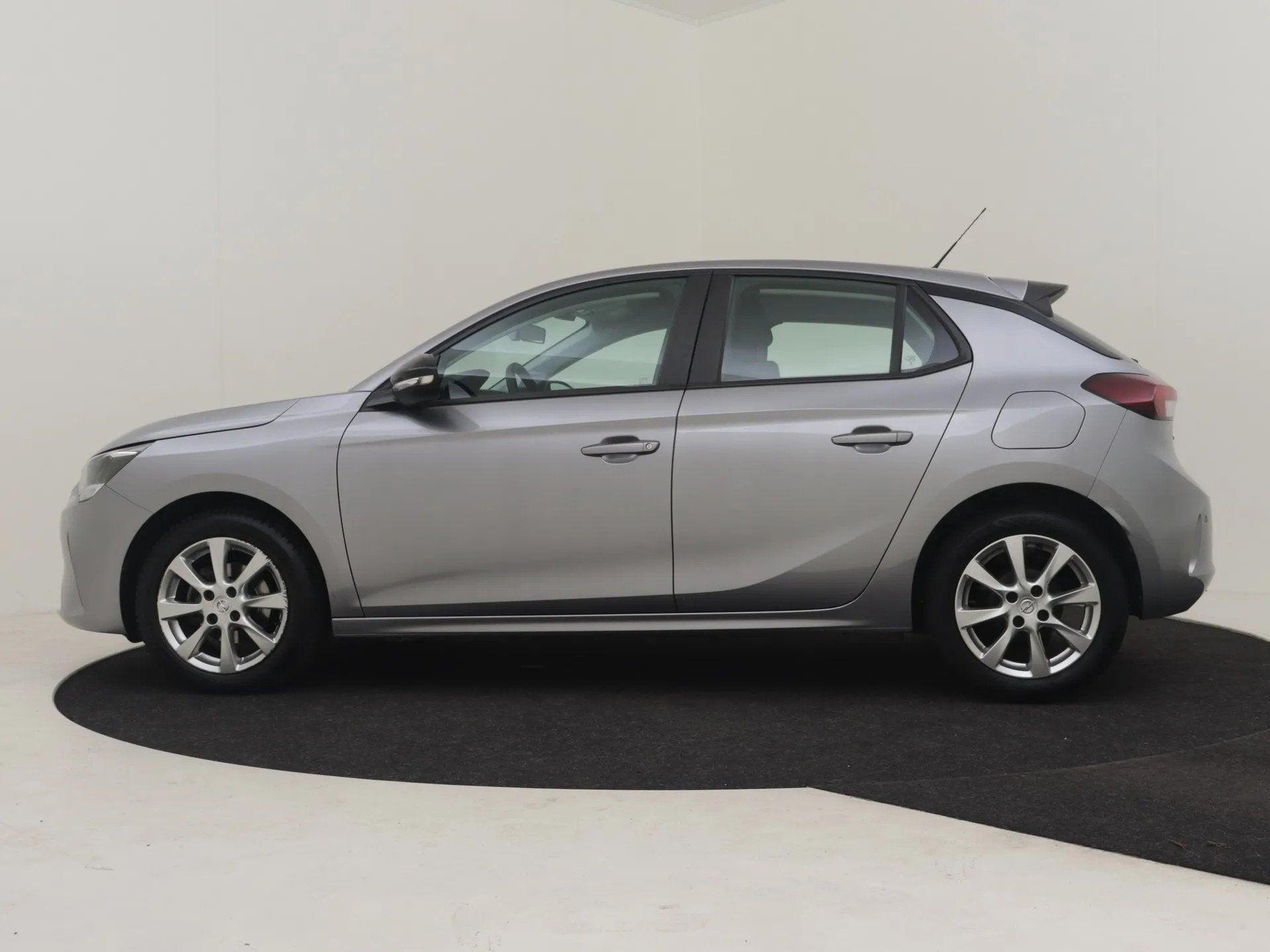 Opel Corsa 1.2 Edition (bj 2021), 1199 cc, Parkeersensor, Bedrijf, Handgeschakeld