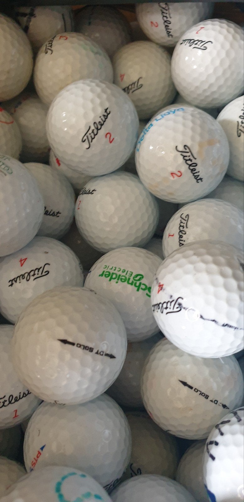 Titleist DT Solo / PTS Solo Golfballen - 200 stuks €140,00, Sport en Fitness, Golf, Ophalen of Verzenden, Bal(len), Overige merken
