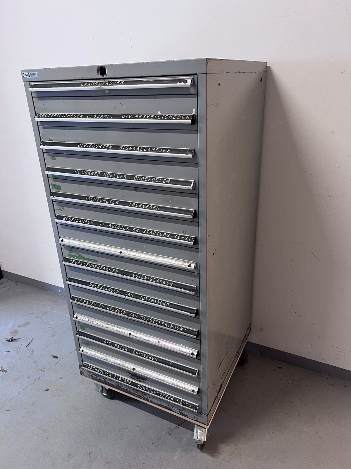 Vintage stalen laden gereedschap kast., Ophalen, 50 tot 100 cm, Zo goed als nieuw, Minder dan 100 cm