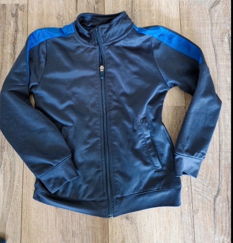 Voetbalkleding set en schoenen (maat 29/30), Maat XS of kleiner, Ophalen of Verzenden, Gebruikt, Shirt