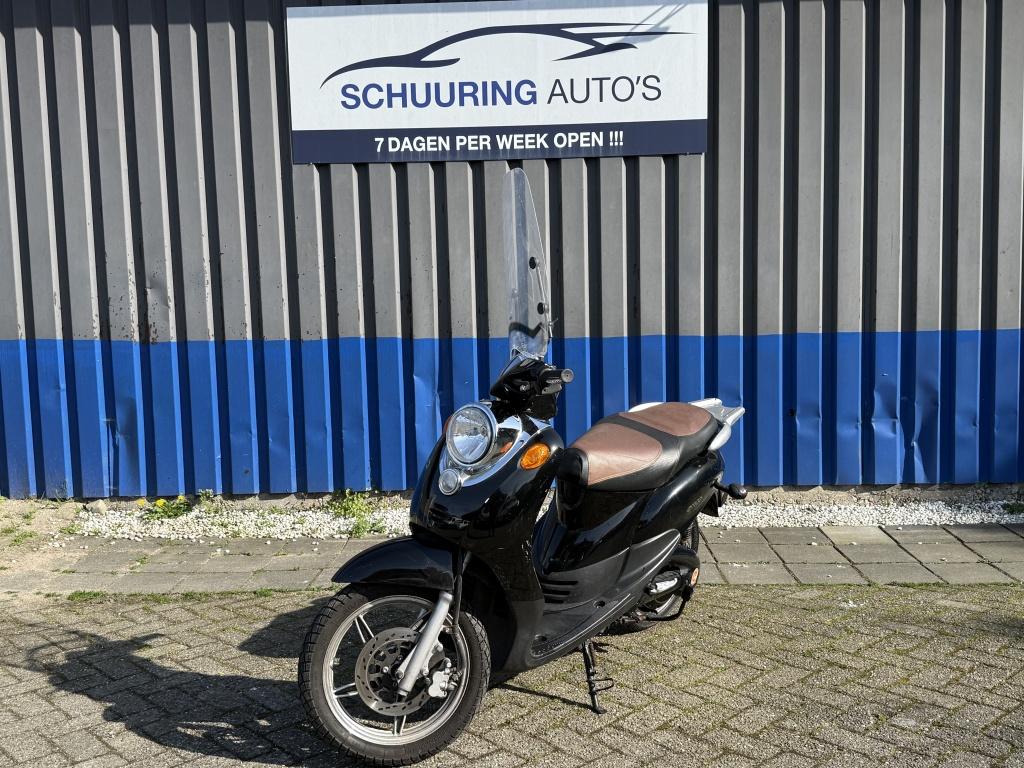 Emco Novi Novi Electrisch! (bj 2018), Overige merken, Derbi, Elektrisch, Niet direct beschikbaar via openbare bronnen