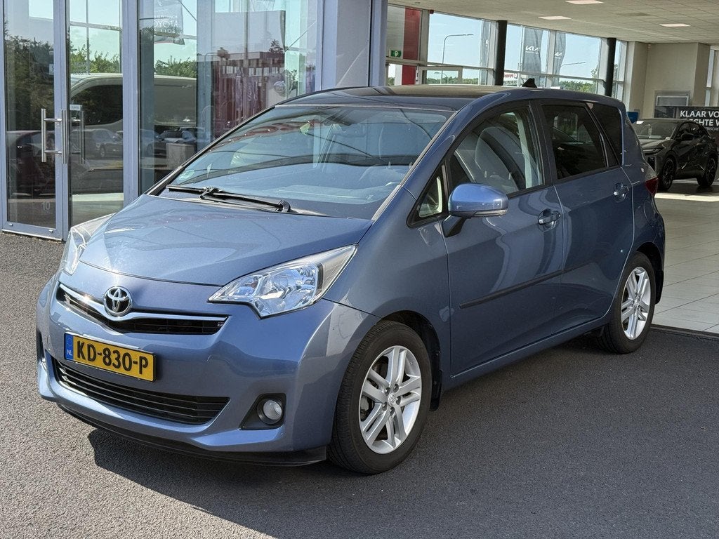 Toyota Verso-S 1.3 VVT-i Dynamic | Airco | Panoramadak | Tre, Auto's, Toyota, Euro 5, Stof, Gebruikt, Blauw