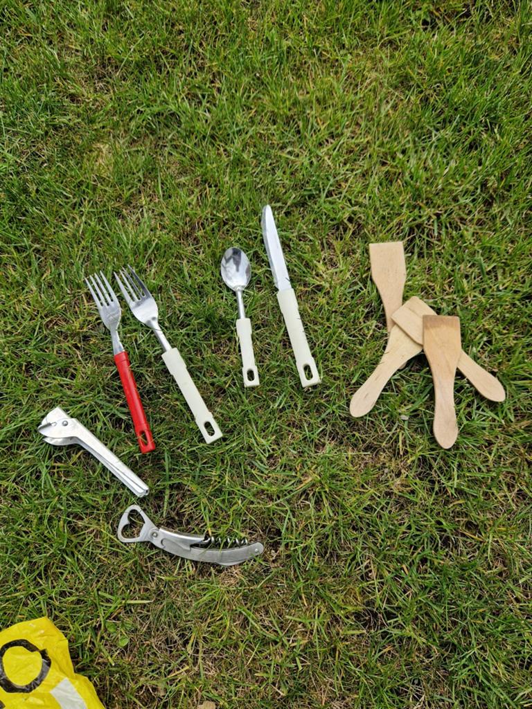 Bestekset met bestekbak, blikopener en flesopener, Caravans en Kamperen, Camper-accessoires, Ophalen of Verzenden