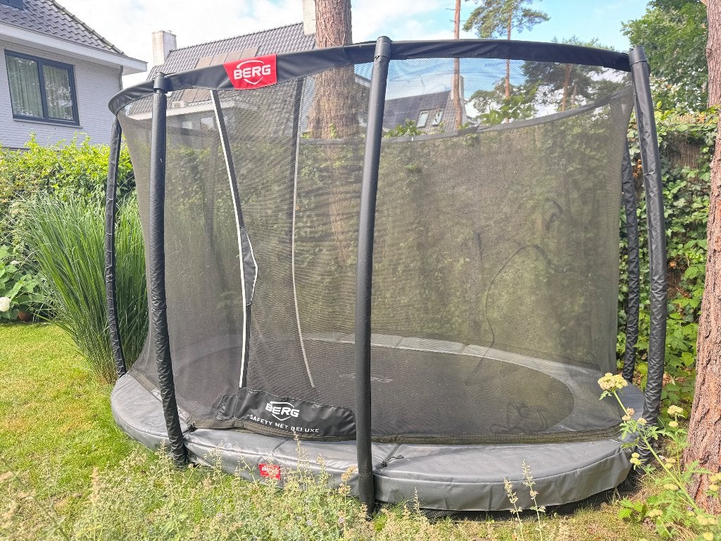 Berg TRAMPOLINE 350 x 250 ovaal, Ophalen, Gebruikt