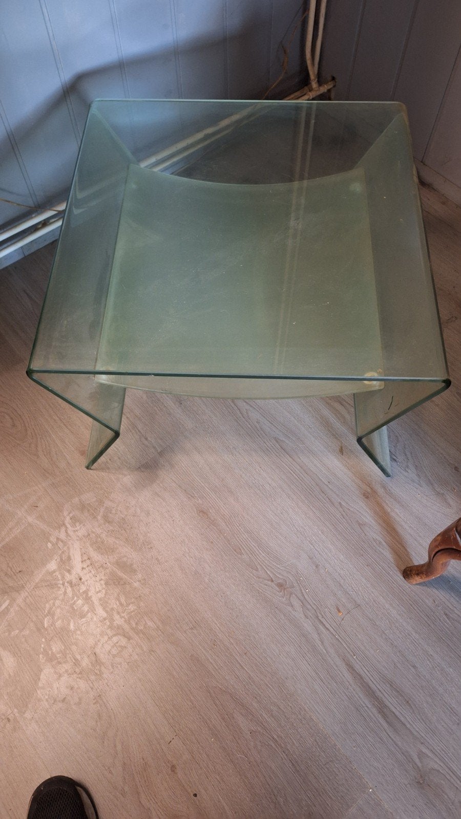 Glazen salontafel met gebogen design, Ophalen, 50 – 75, Gebruikt, Minder dan 50 cm