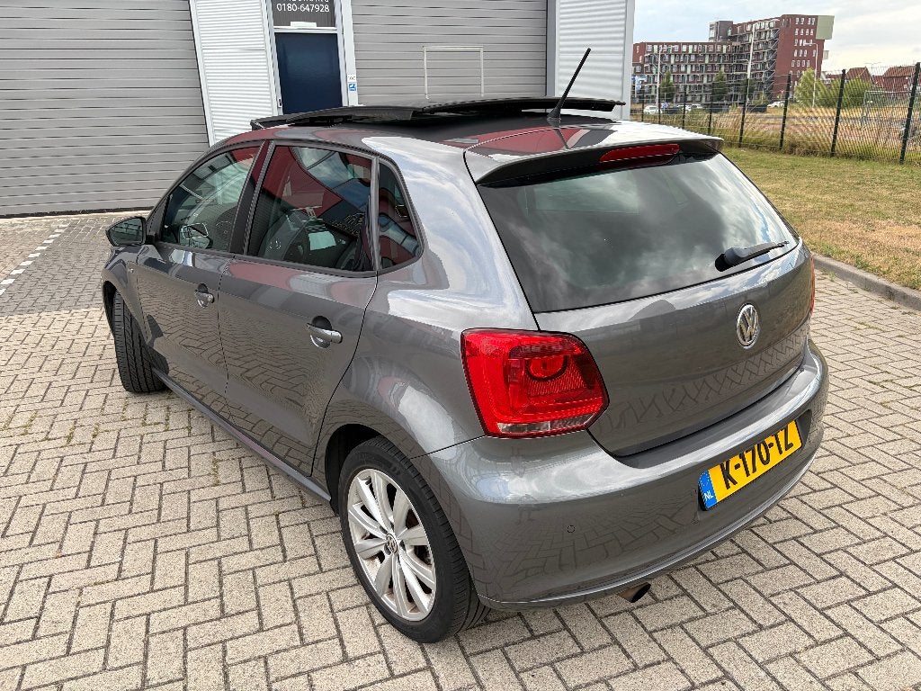 Foto 3 van Volkswagen Polo 1.2 TSI DSG Pano Apple Carplay 2014 Grijs