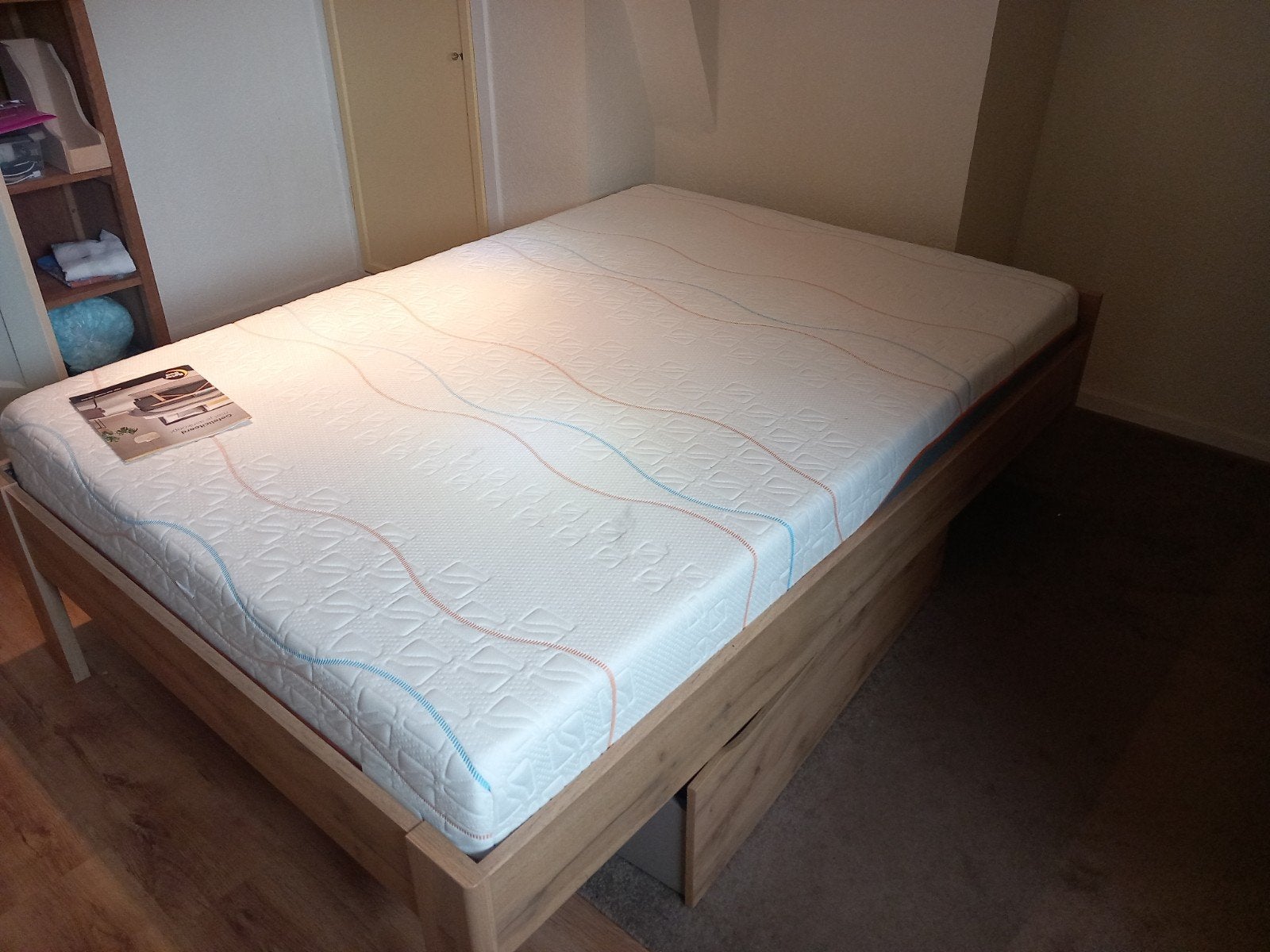 m line slow motion 4 tweepersoons matras, Ophalen, Tweepersoons, 140 cm, Zo goed als nieuw