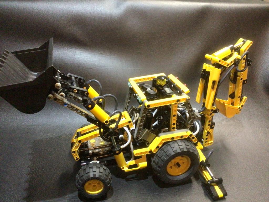 Lego Technic 8455 Backhoe Loader, Ophalen of Verzenden, Zo goed als nieuw, Complete set, Lego