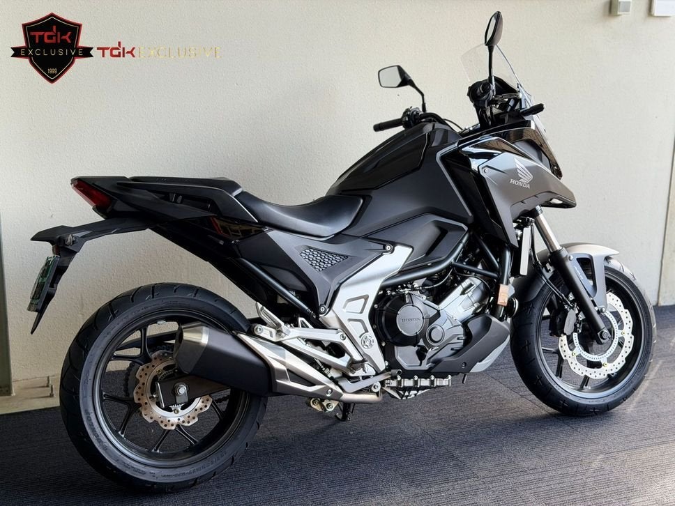 HONDA NC 750 X NIEUW 0KM BTW NC750X (GEEN 700 DCT), Motoren, 2 cilinders, Bedrijf, Meer dan 35 kW, Overig