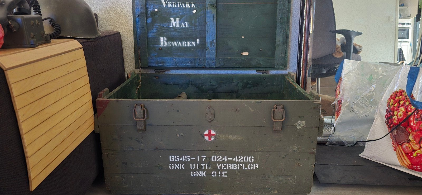 Oude Legerkist Koude Oorlog - Geneeskundige Uitrusting, Verzamelen, Ophalen, Landmacht, Nederland, Kist of Geocache