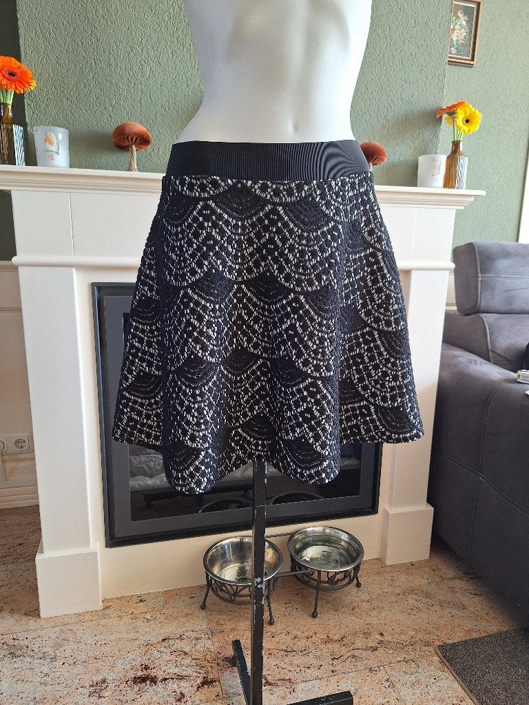 Rinascimento see through rok klokkend zwart wit L, Verzenden, Zwart, Zo goed als nieuw, Boven de knie